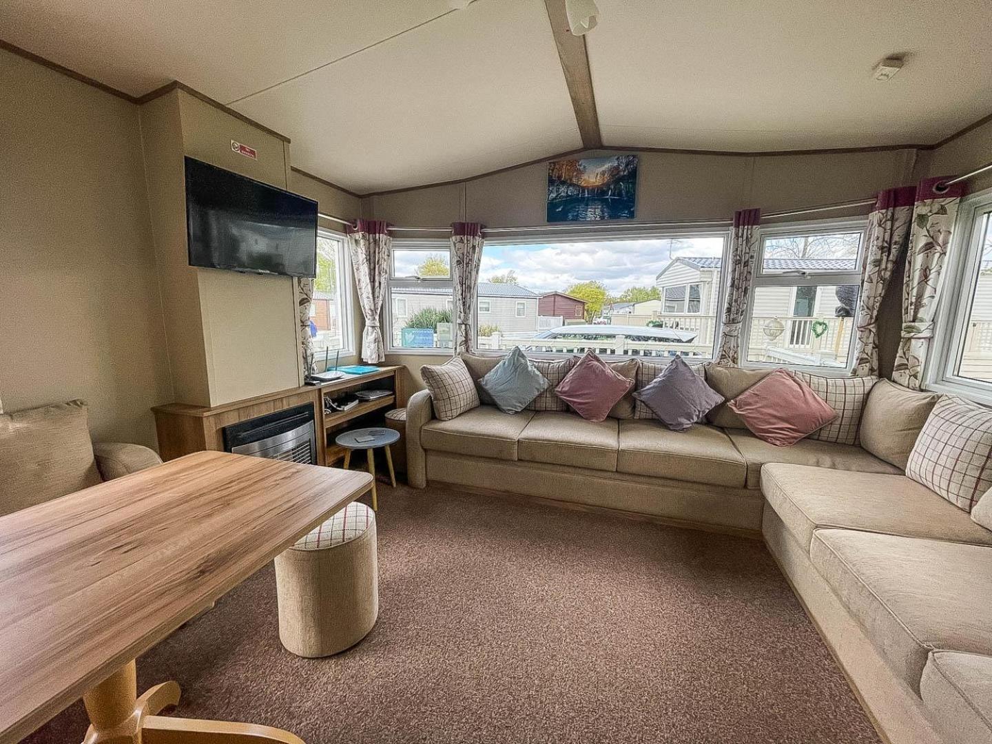 Lovely 6 Berth Caravan With Decking At Carlton Meres In Suffolk Ref 60058M Saxmundham Ngoại thất bức ảnh