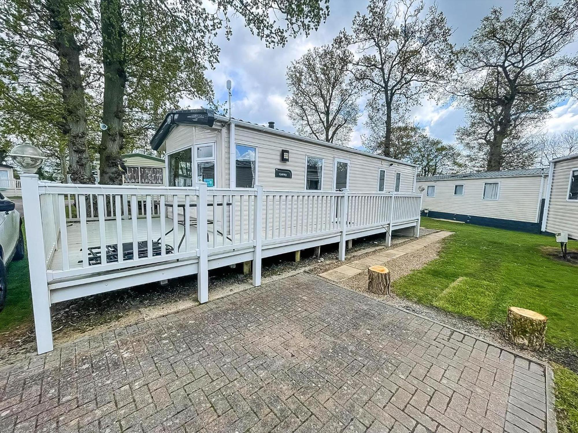 Lovely 6 Berth Caravan With Decking At Carlton Meres In Suffolk Ref 60058M Saxmundham Ngoại thất bức ảnh