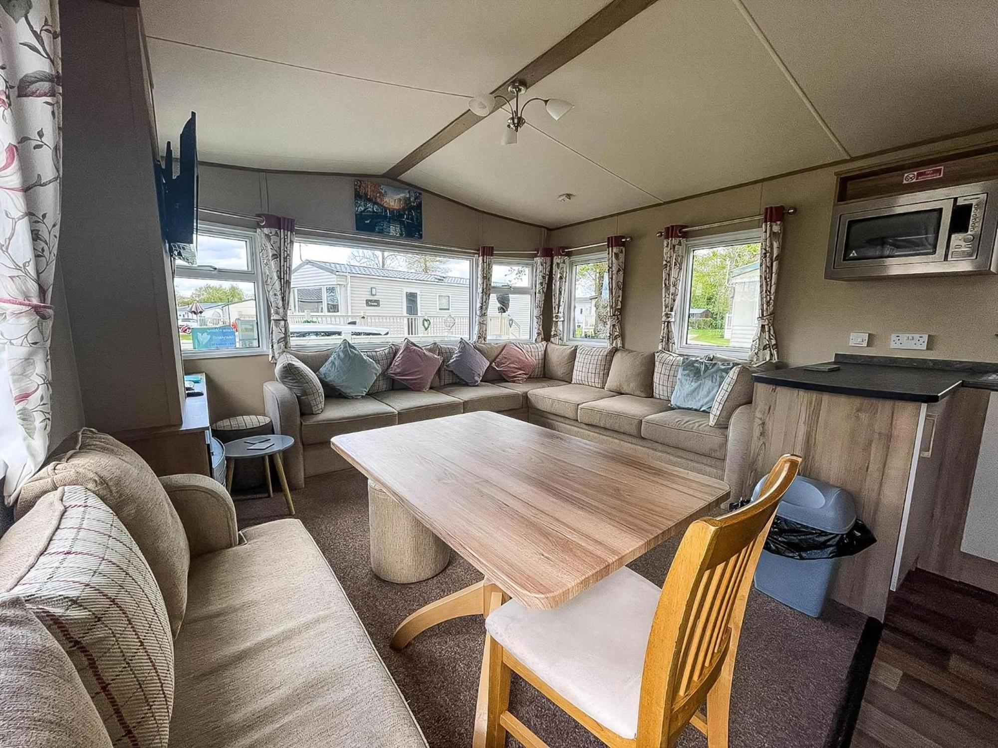Lovely 6 Berth Caravan With Decking At Carlton Meres In Suffolk Ref 60058M Saxmundham Ngoại thất bức ảnh